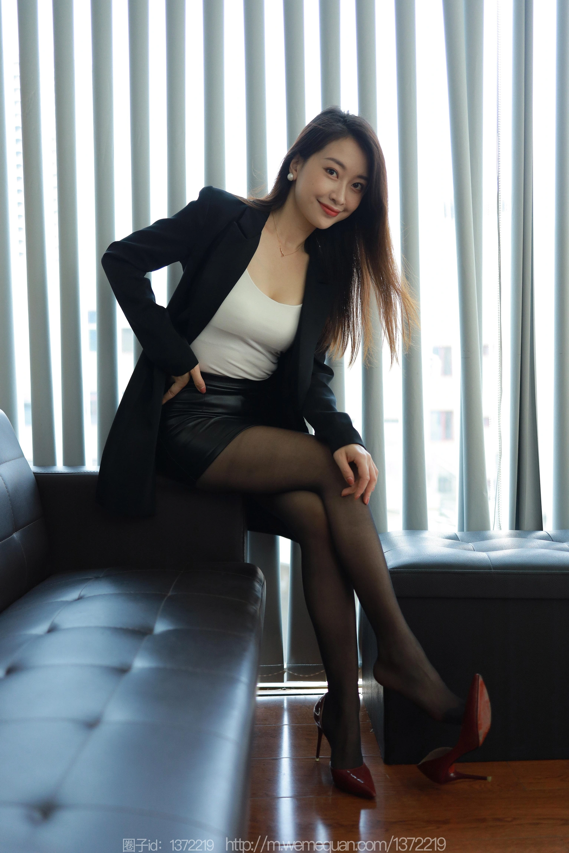 [IESS异思趣向] 2023.08.09 丝享家 1502 小婕《风一样的女人》 2